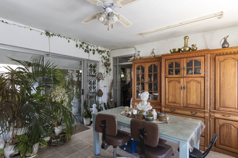 5 Bedroom Property for Sale in Lochnerhof Western Cape